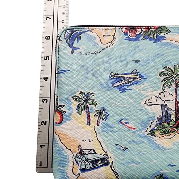 Tommy Hilfiger Women's Wallet‎ Wristlet Florida Pouch 9x6 - Picture 4 of 6
